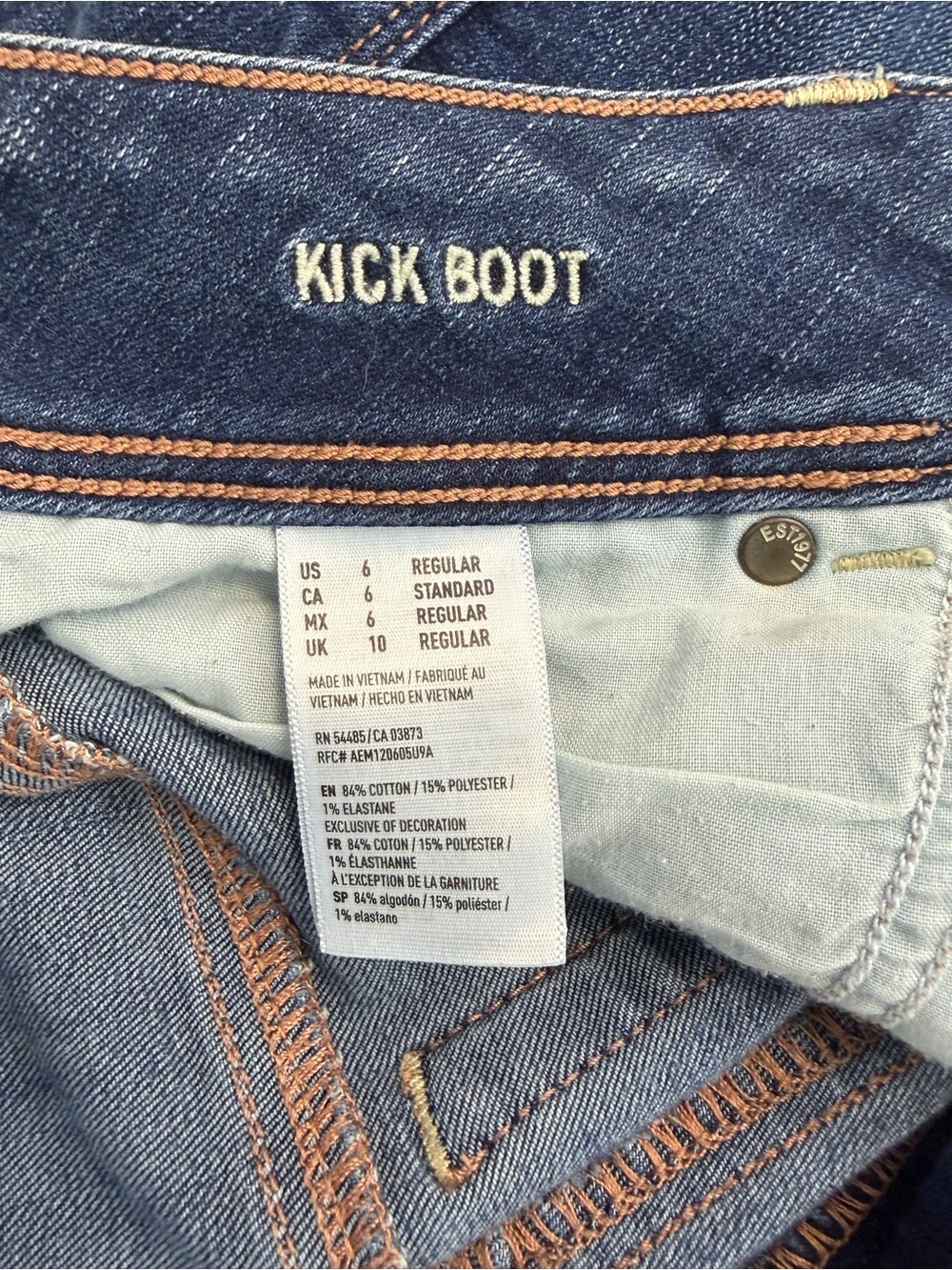 Women’s Kick Boot Jeans - Picture 3 of 3